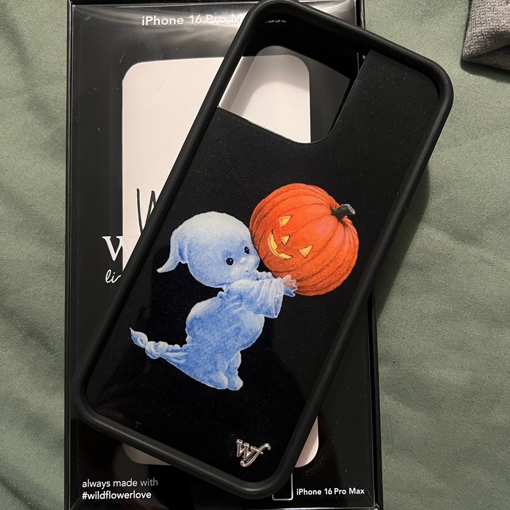 Wildflower Boo iPhone 16 Pro Max Case
